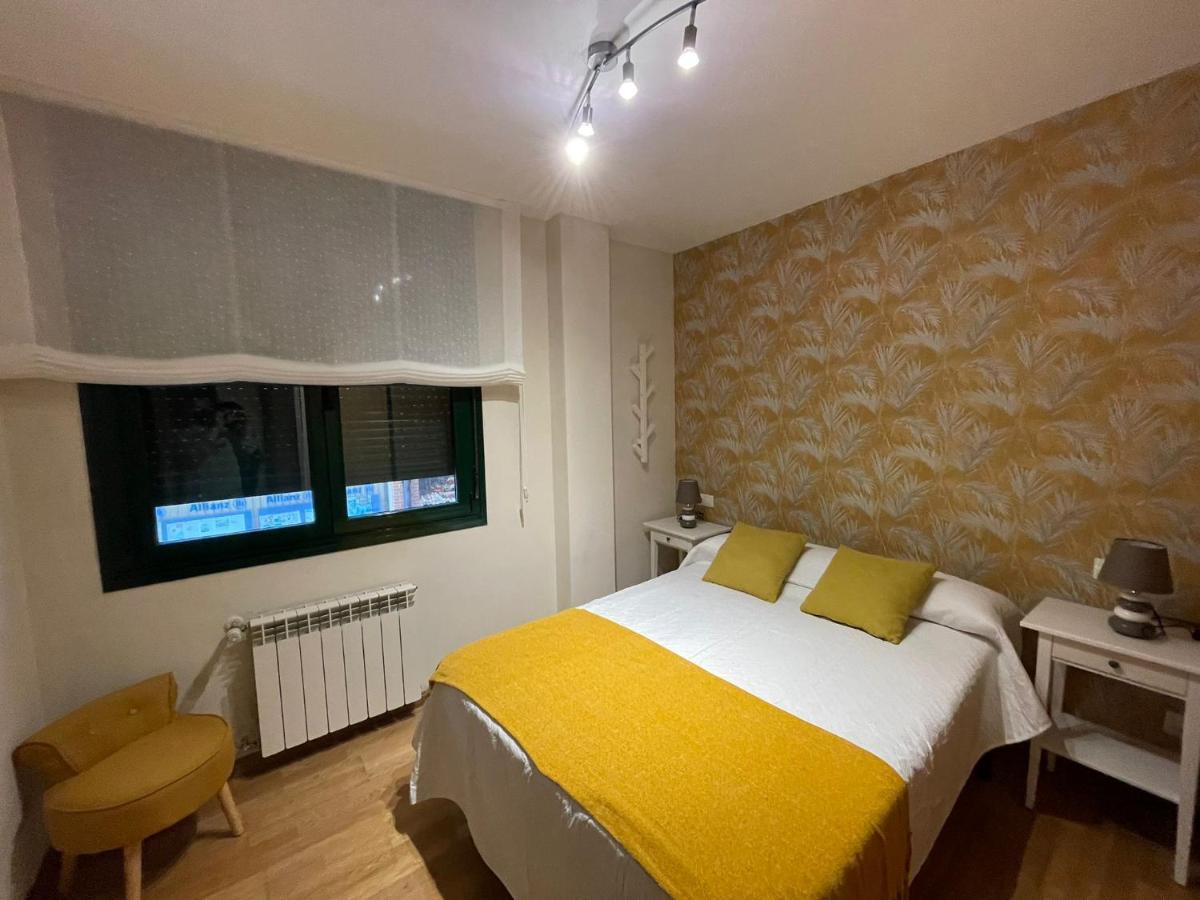Apartamento Centrico Con Wifi Y Parking De Coche Tamano Medio Onís Екстериор снимка