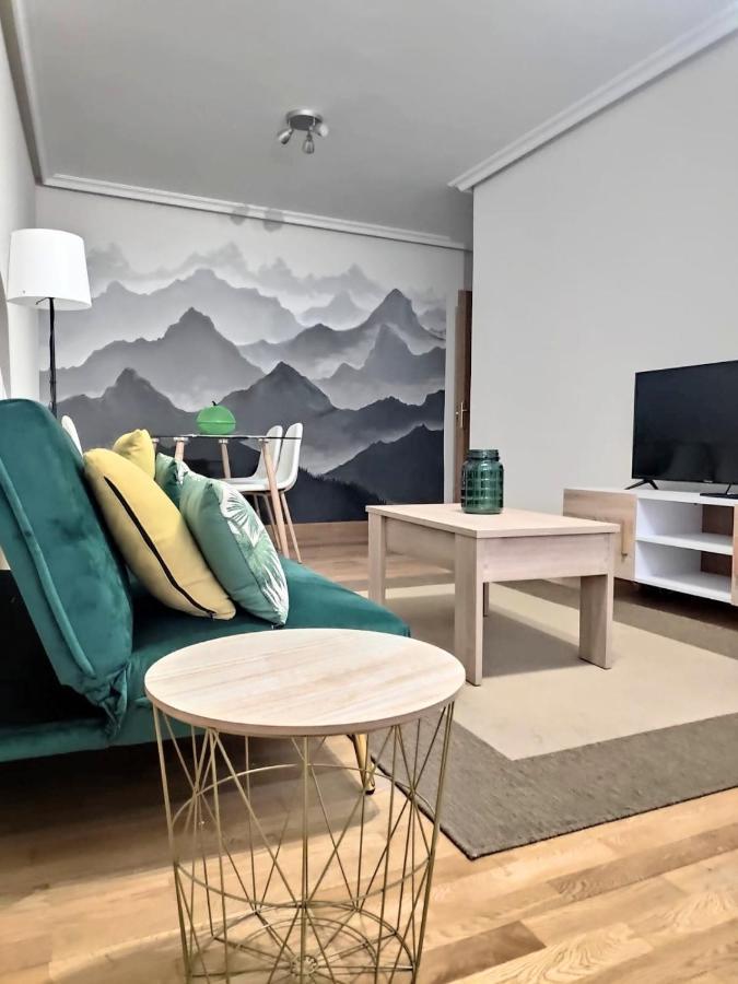 Apartamento Centrico Con Wifi Y Parking De Coche Tamano Medio Onís Екстериор снимка