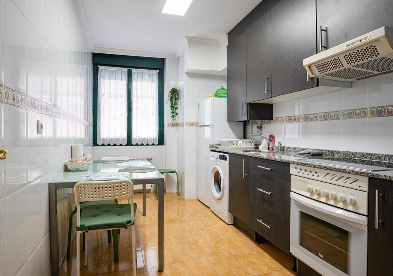 Apartamento Centrico Con Wifi Y Parking De Coche Tamano Medio Onís Екстериор снимка