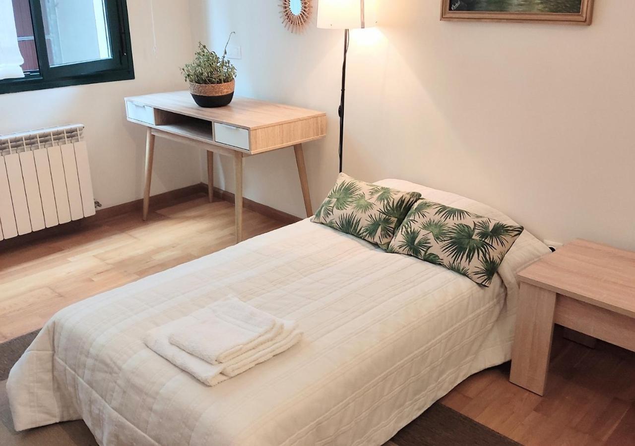 Apartamento Centrico Con Wifi Y Parking De Coche Tamano Medio Onís Екстериор снимка